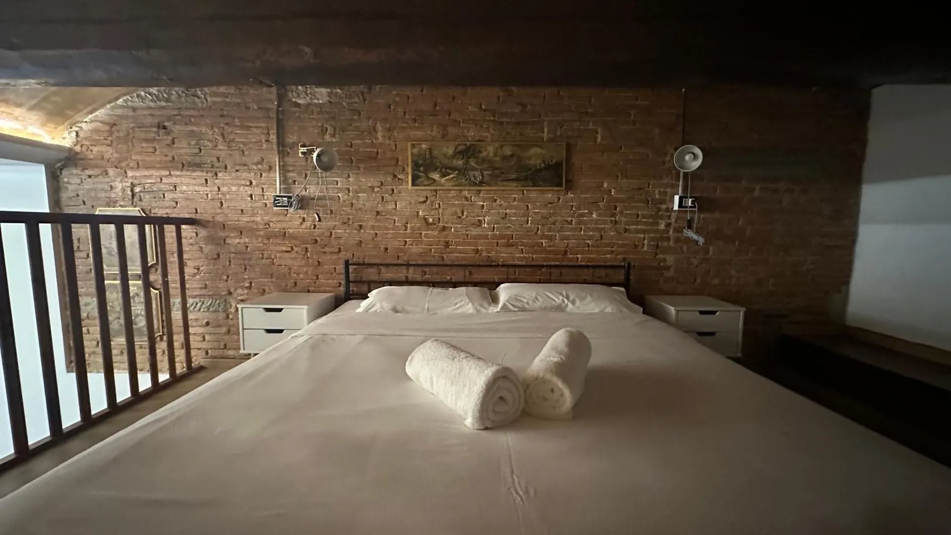 Regina Two - Floored Rustico Relax Florence Apartment