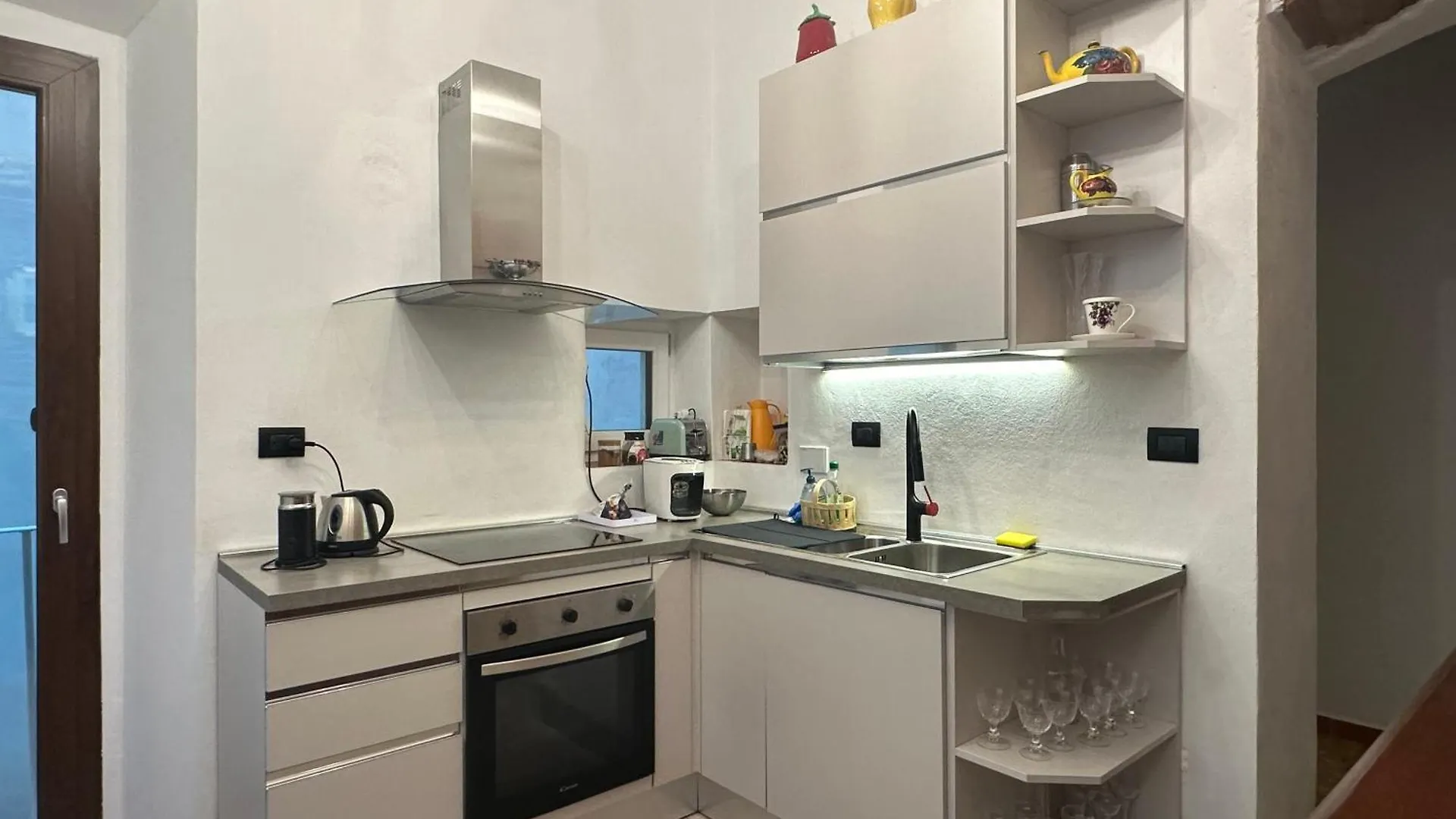 Apartment Regina Two - Floored Rustico Relax Florence Italy