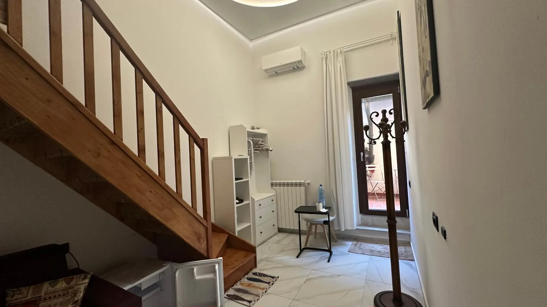 Regina Two - Floored Rustico Relax Florence Apartment