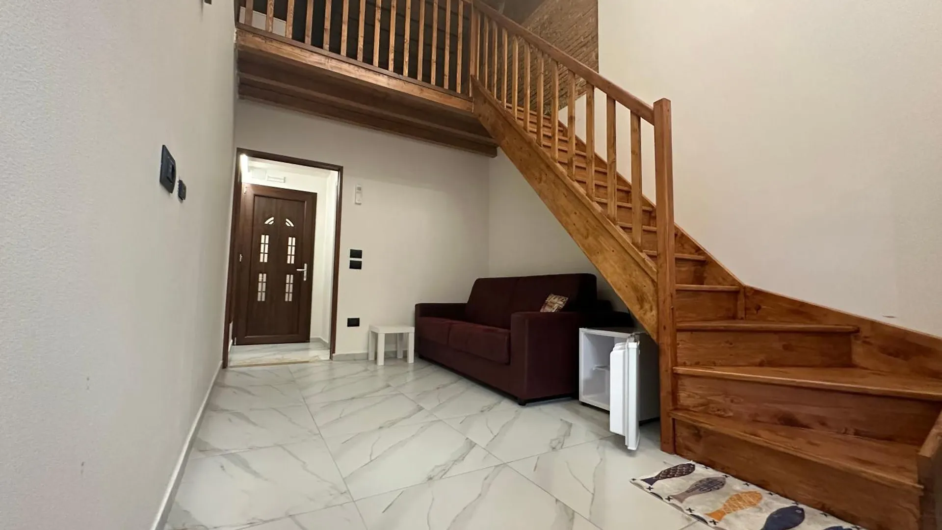 Regina Two - Floored Rustico Relax location